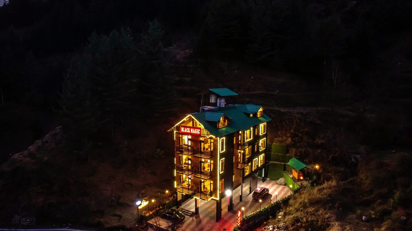 Staycation in Manali: Why Our Hotel is Perfect for a Relaxing Getaway