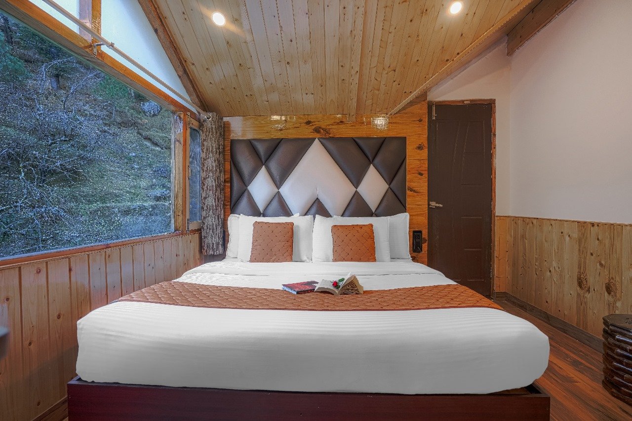 Deluxe Rooms Hotel Black Magic